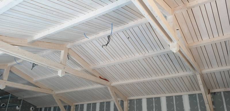 Finition du plafond au Rubio