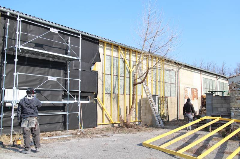 Réalisation d'une structure en bois pour l'isolant