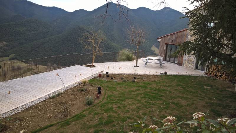 Terrasse devant l'habitation